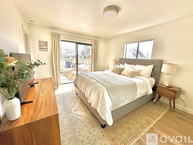 4215 Lincoln Ave, Unit B Rental photo 3